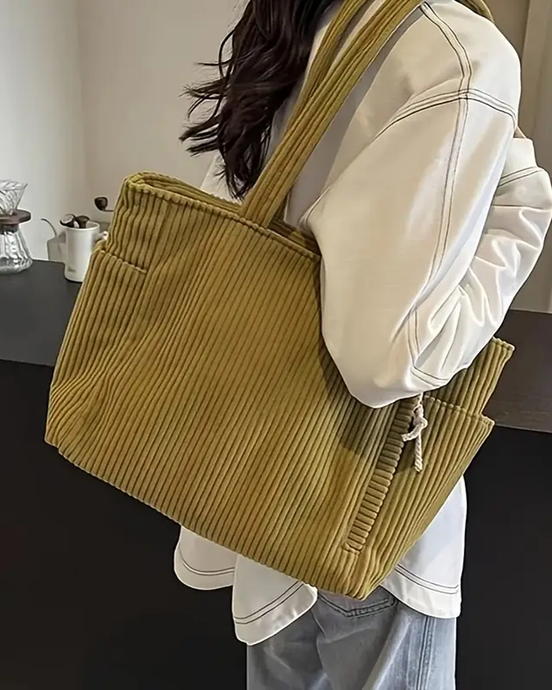 Ines | Stilfuld Casual Skuldertaske med Snordetalje - Freya Kobenhavn