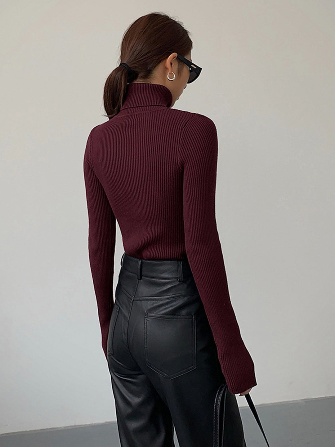 Birthe | Dame Forårs Stilfuld Ribstrikket Rullekrave Sweater - Freya Kobenhavn