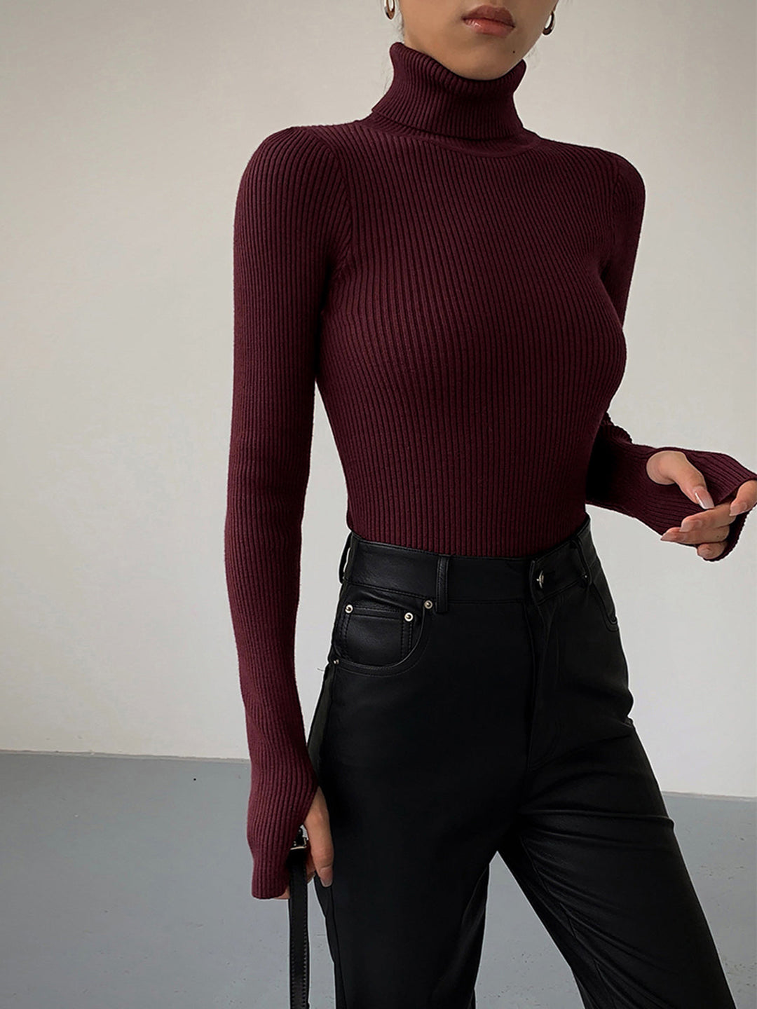 Birthe | Dame Forårs Stilfuld Ribstrikket Rullekrave Sweater - Freya Kobenhavn