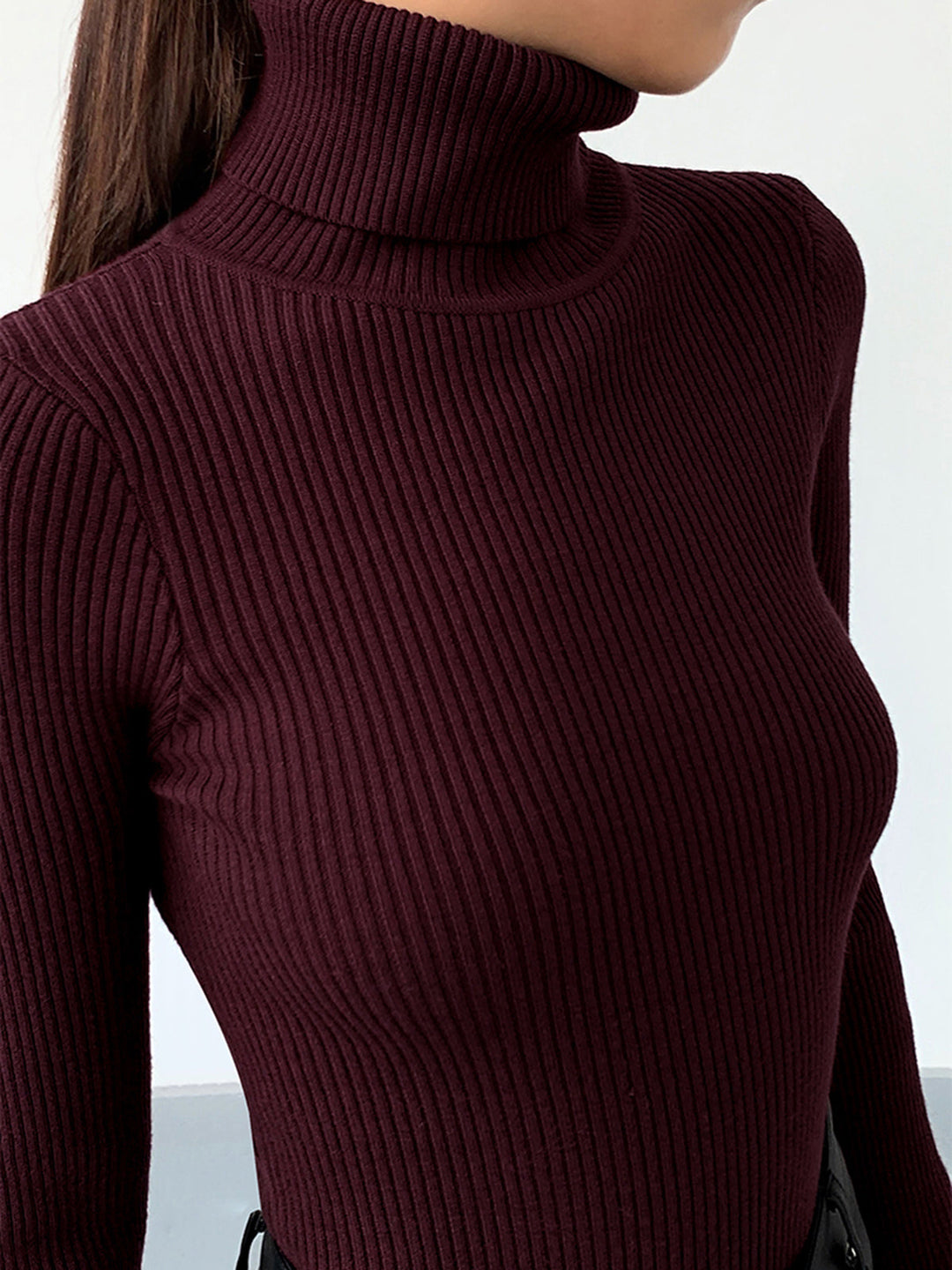 Birthe | Dame Forårs Stilfuld Ribstrikket Rullekrave Sweater - Freya Kobenhavn