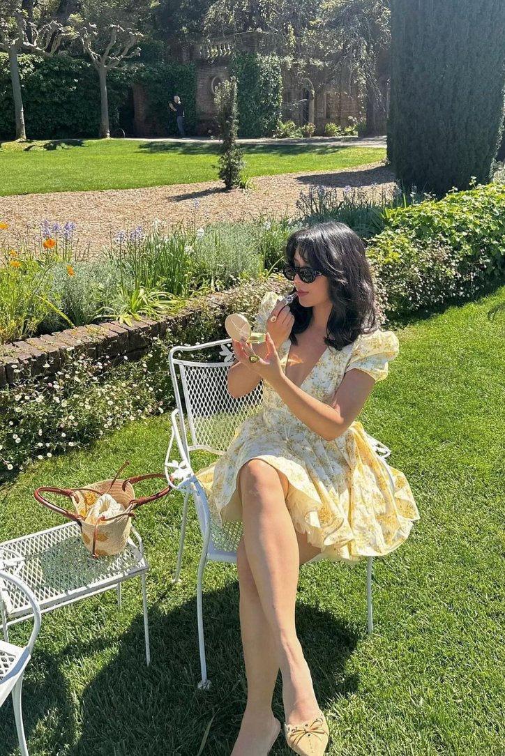 A-Line Mini Kjole Blomsterprint Puf Ærmer Åben Ryg