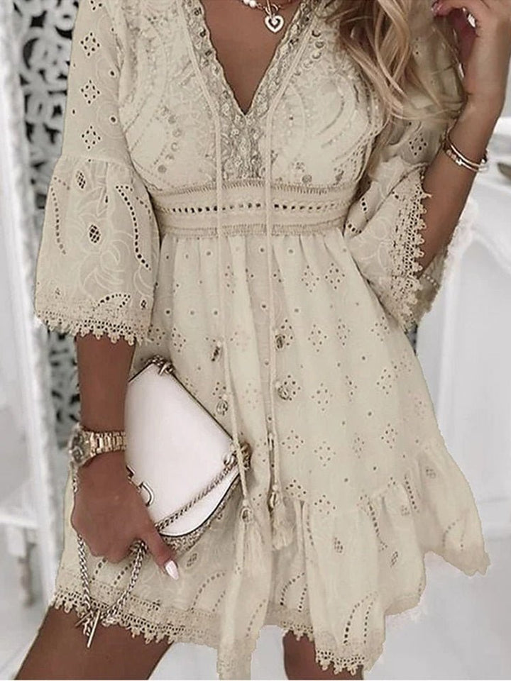 Boho Mini Kjole V-Udskæring A-Linje Blonde Detaljer - Beige