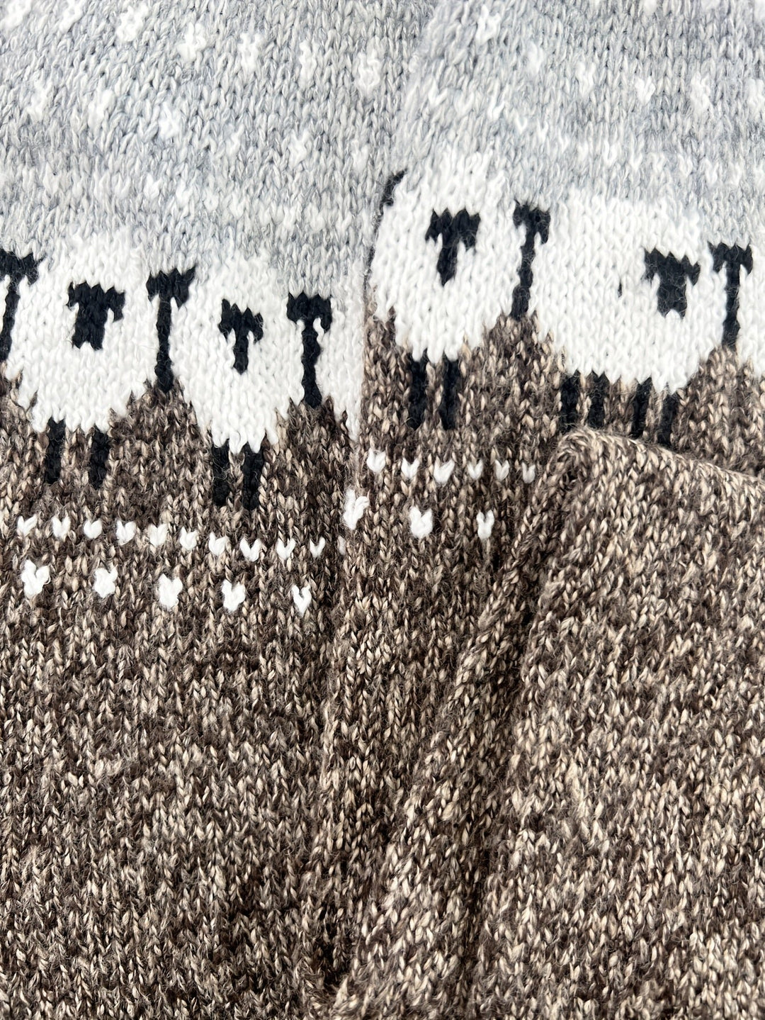 Dame Strikket Sweater med Fåre-Jacquardmønster Rundhals