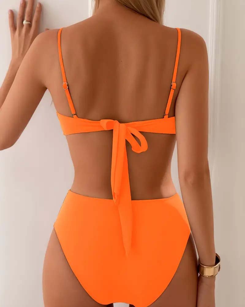Dame Todelt Stropløs Bikini Med Gulddetaljer